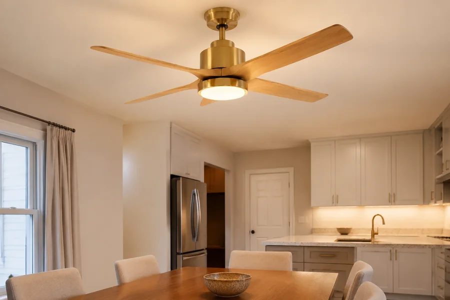 Choosing ceiling fan blade material by room environment