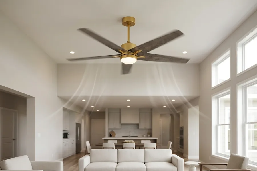 Large ceiling fan airflow and comfort in a spacious room
